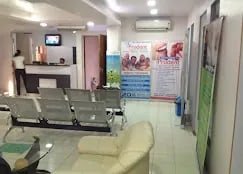 Reception & Waiting Lounge at Prudent International Health Clinic, Viman Nagar, Pune